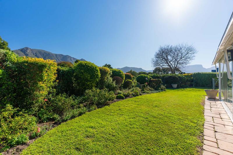 4 Bedroom Property for Sale in Steenberg Estate Western Cape
